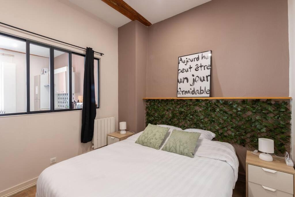 Le Petit Carnot Apartment Турню Екстериор снимка