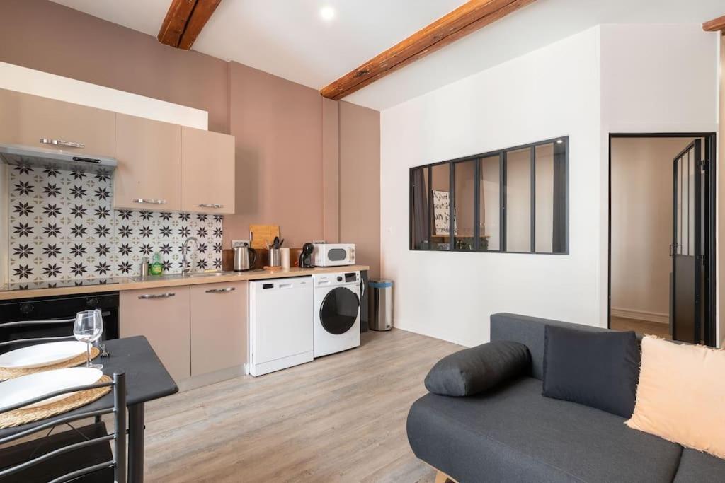 Le Petit Carnot Apartment Турню Екстериор снимка
